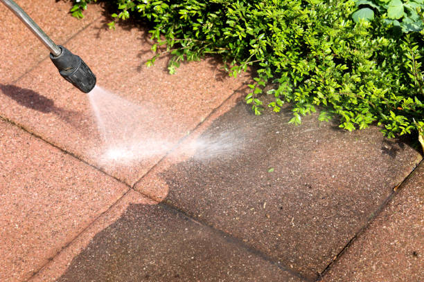 Best Sidewalk Pressure Washing  in Butler, WI